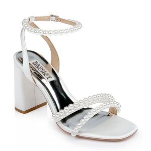 Badgley Mischka MP6715 | Feisty Pearl Block Heel Heels | Size 7.5